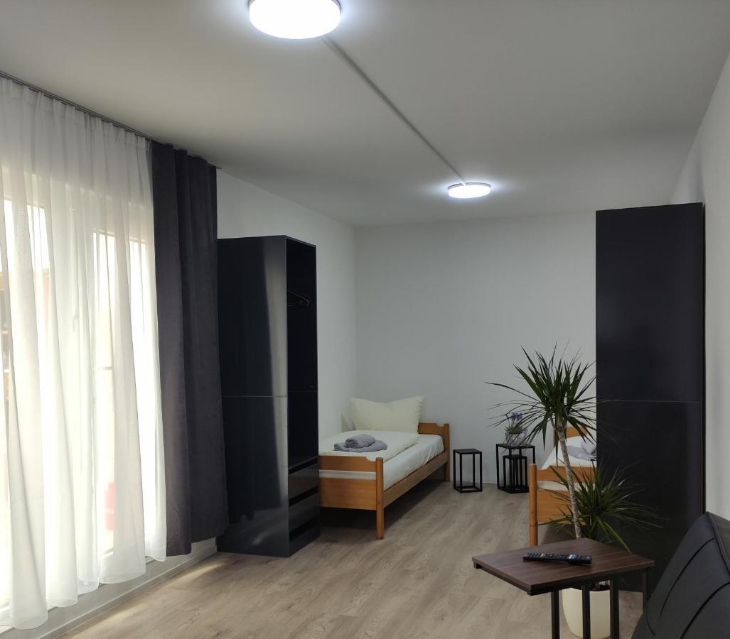 2 Zimmerwohnung In Bietingen Готмадинген Екстериор снимка